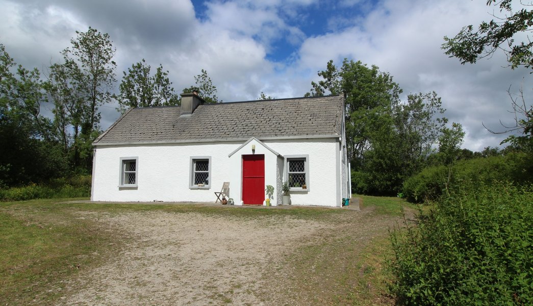 3 traditional cottages for sale in Ireland for less than €150,000 3 traditional cottages for sale in Ireland for less than €150,000
