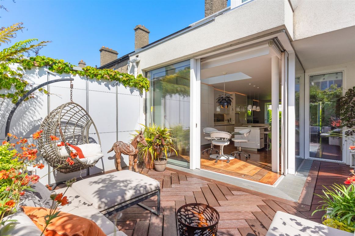 Glasthule home
