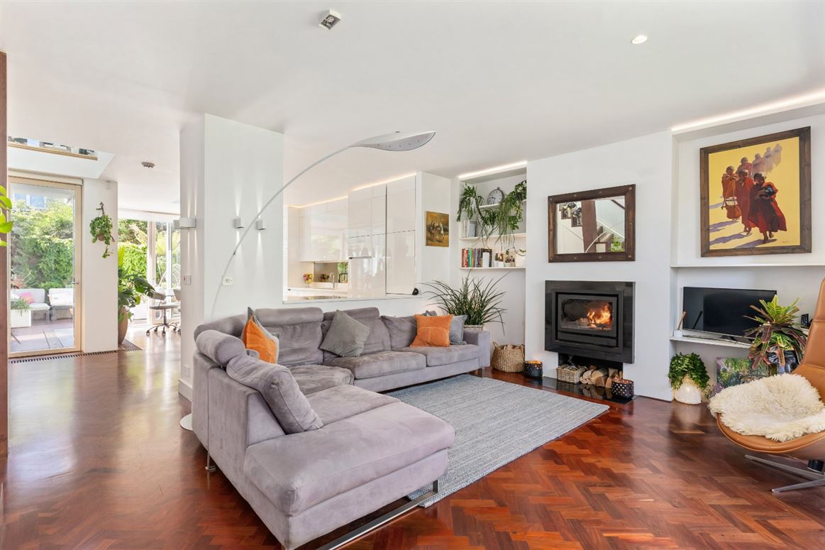 Glasthule home